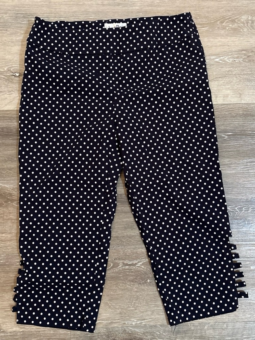 Joseph Ribkoff Womens Size 16 Navy and White Polka Dot Capri Flat Front Slip on